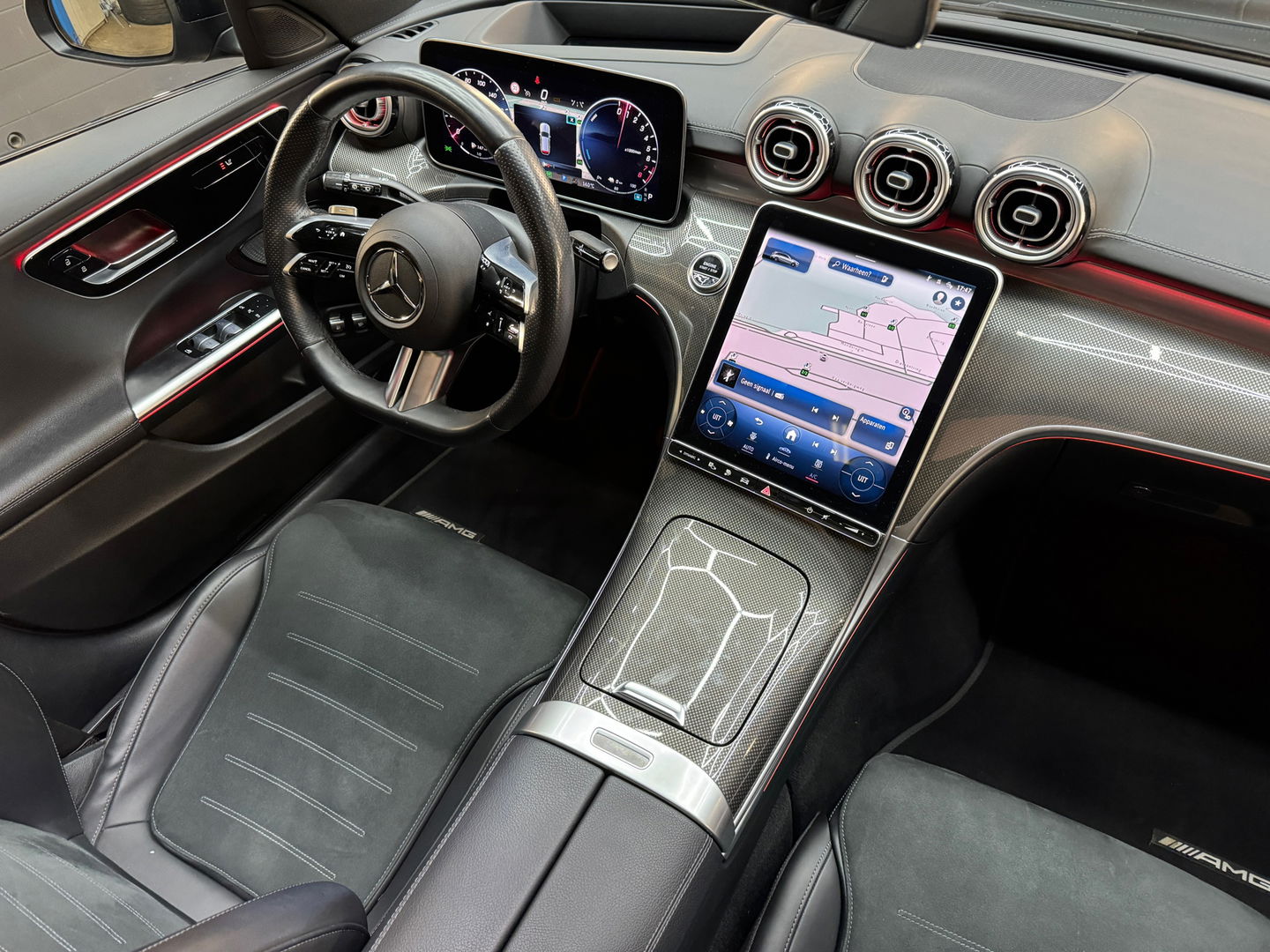 Mercedes-Benz C-Klasse Estate 300 e AMG Pano|Sfeer|HuD|Keyless