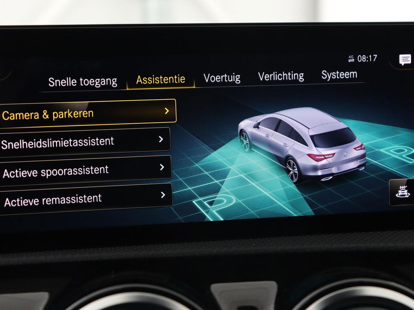 Mercedes-Benz CLA-Klasse 180d Business Solution AMG | Stoelverwarming | Carplay | Camera | Leder/Alcantara | Navigatie | Widescreen | Sfeerverlichting | Designo Mountaingrijs Magno