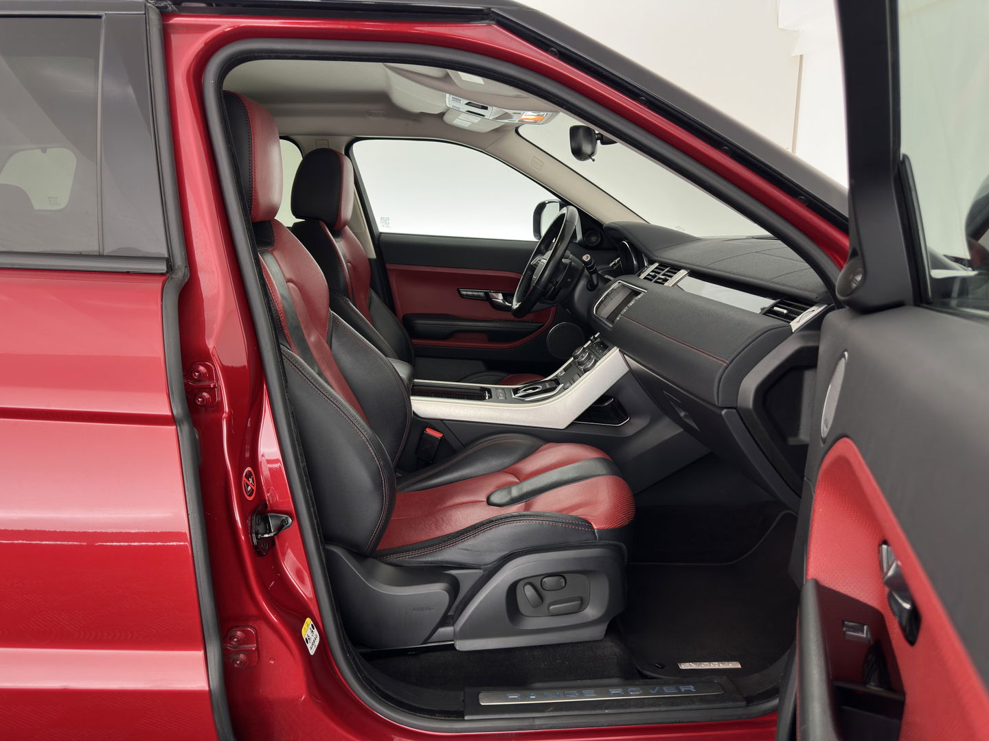 Land Rover Range Rover Evoque 2.0 Si 4WD Pure Aut. *LUXURY-LEATHER | BI-XENON | MERIDIAN-AUDIO | NAVI-FULLMAP | MEMORY-PACK | CAMERA | HEATED-COMFORTSEATS | ECC | SHIFT-PADDLES | PDC | CRUISE | 19''ALU *