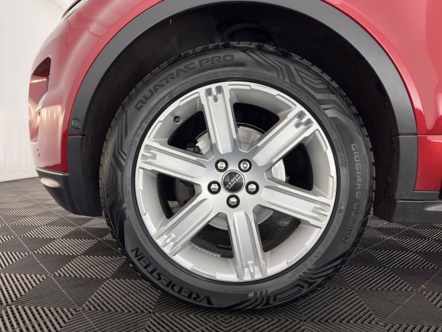 Land Rover Range Rover Evoque 2.0 Si 4WD Pure Aut. *LUXURY-LEATHER | BI-XENON | MERIDIAN-AUDIO | NAVI-FULLMAP | MEMORY-PACK | CAMERA | HEATED-COMFORTSEATS | ECC | SHIFT-PADDLES | PDC | CRUISE | 19''ALU *