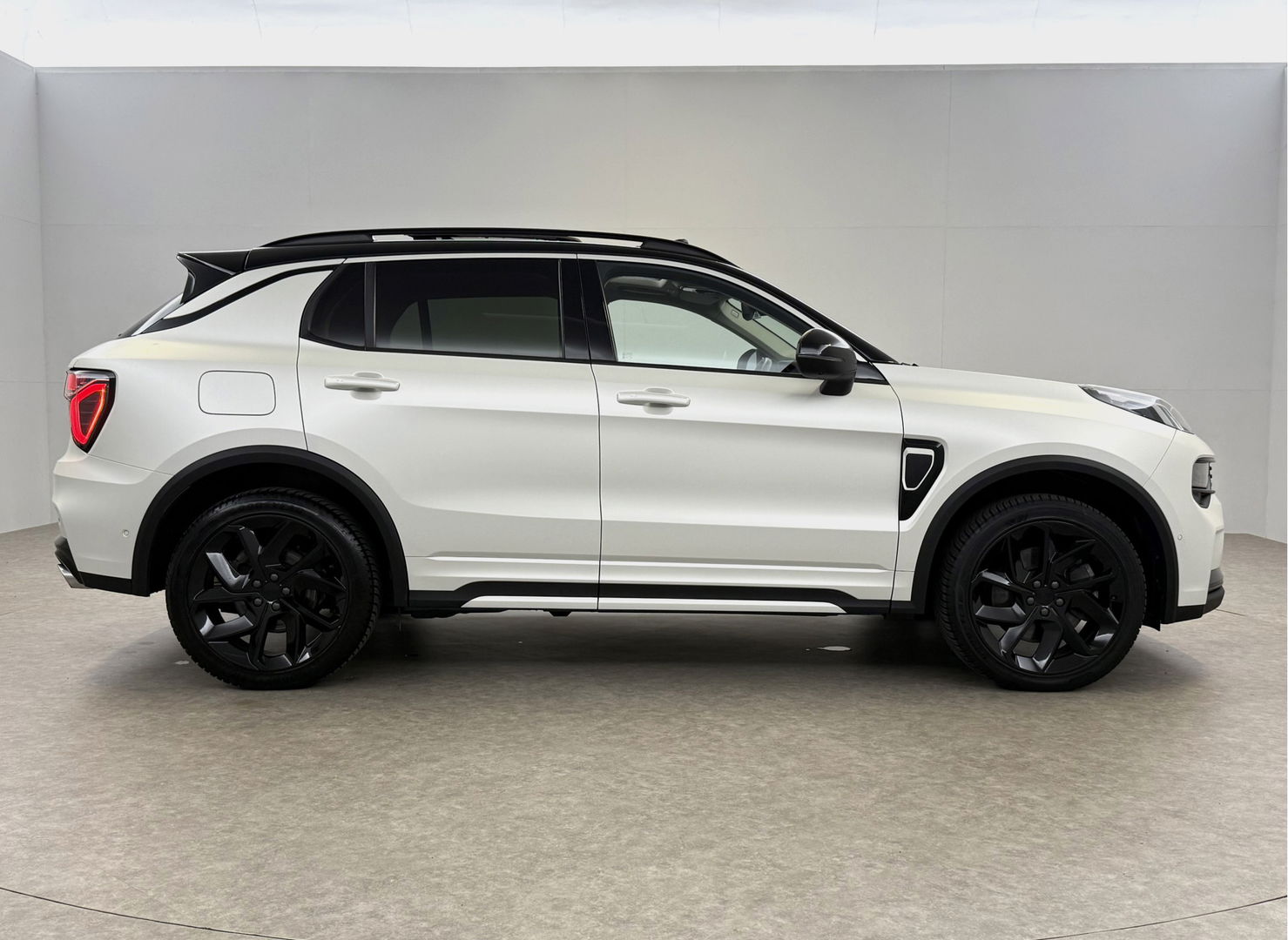 Lynk Co 01 1.5 | Pano | 360° | Virtual | Sfeerverl. | Memory | LED | Carplay | Adaptive Cruise
