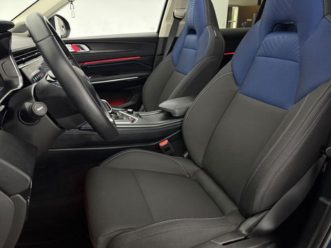 Lynk Co 01 1.5 | Pano | 360° | Virtual | Sfeerverl. | Memory | LED | Carplay | Adaptive Cruise