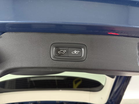 Lynk Co 01 1.5 | Pano | 360° | Virtual | Sfeerverl. | Memory | LED | Carplay | Adaptive Cruise