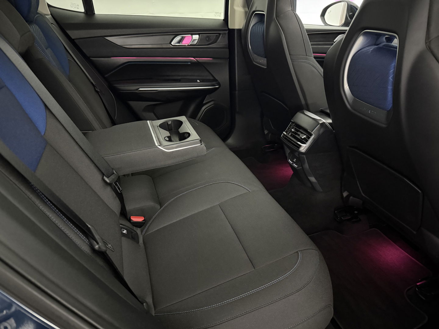 Lynk Co 01 1.5 | Pano | 360° | Virtual | Sfeerverl. | Memory | LED | Carplay | Adaptive Cruise
