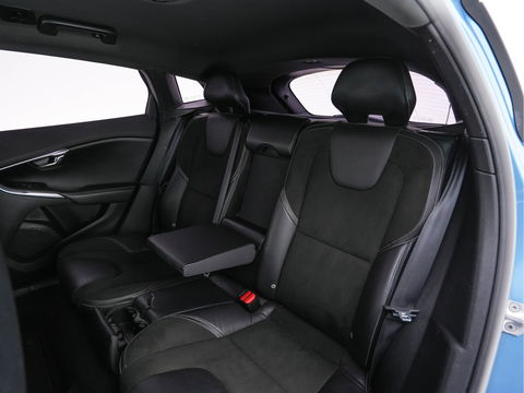 Volvo V40 2.0 D2 R-Design-Sportpack Business *LEATHER-ALCANTARA | XENON | NAVI-FULLMAP | HEATED-SPORTSEATS | ECC | PRIVACY-GLASS | PDC | CRUISE | 18''ALU*