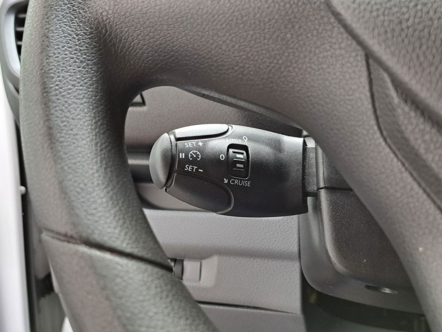 Peugeot Expert 2.0 BlueHDI 123 pk Euro 6 Lang L2 - Airco - Cruise