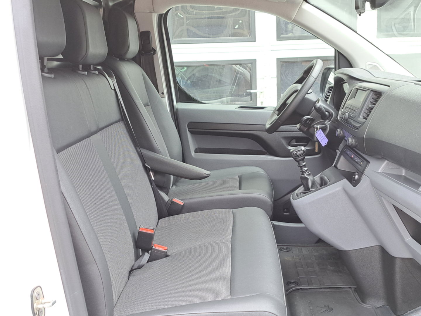Peugeot Expert 2.0 BlueHDI 123 pk Euro 6 Lang L2 - Airco - Cruise
