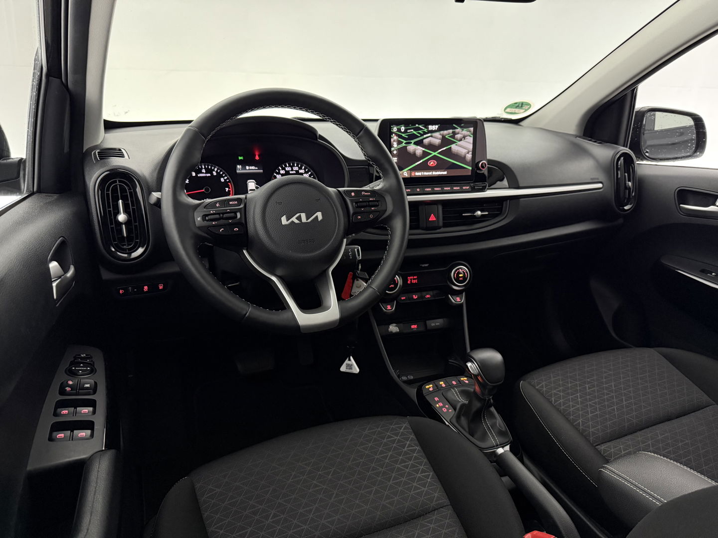 Kia Picanto 1.2 Dynamic line | Camera | Carplay | Stoel/Stuur verwarmd | Cruise | Parkeersens.