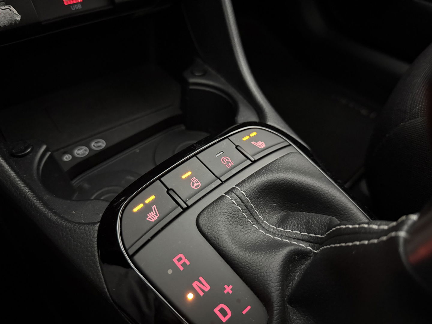 Kia Picanto 1.2 Dynamic line | Camera | Carplay | Stoel/Stuur verwarmd | Cruise | Parkeersens.