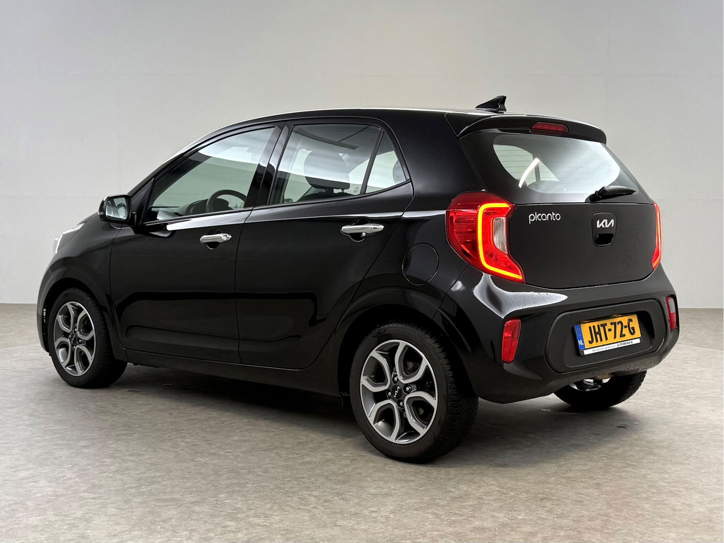Kia Picanto 1.2 Dynamic line | Camera | Carplay | Stoel/Stuur verwarmd | Cruise | Parkeersens.