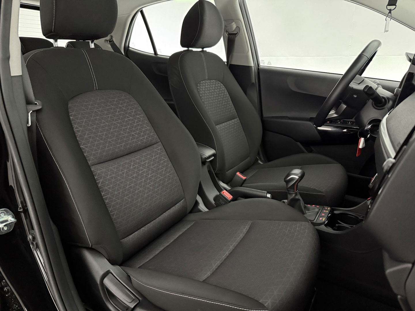 Kia Picanto 1.2 Dynamic line | Camera | Carplay | Stoel/Stuur verwarmd | Cruise | Parkeersens.