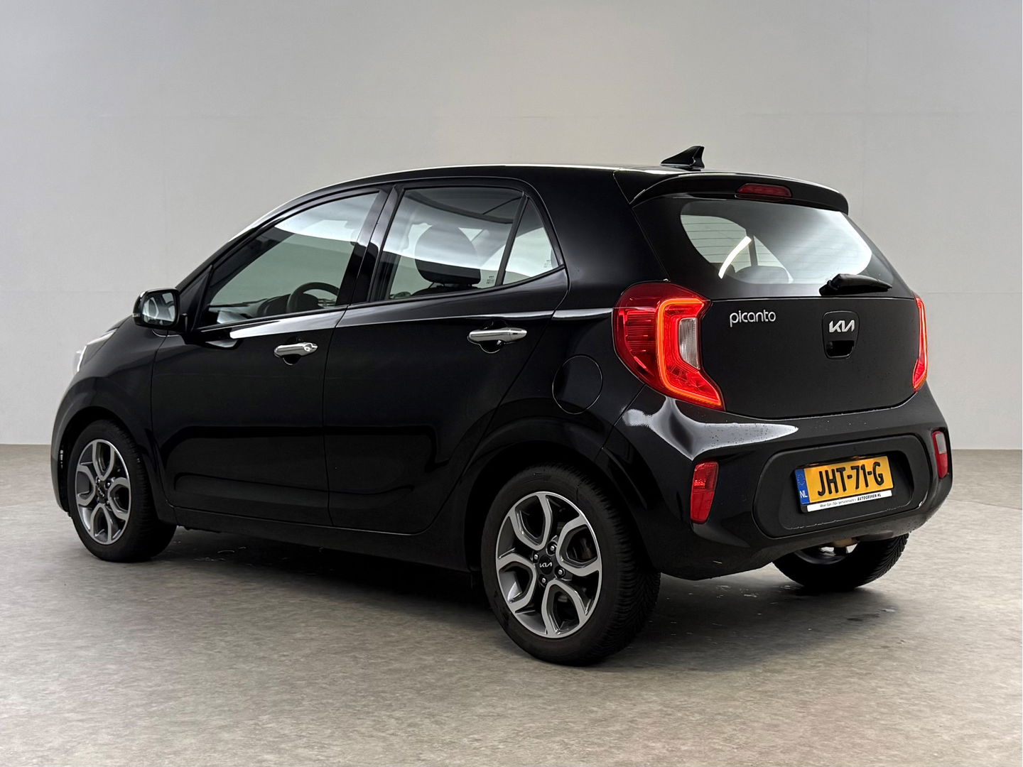 Kia Picanto 1.2 Dynamic line | Camera | Carplay | Stoel/Stuur verwarmd | Cruise | Parkeersens.
