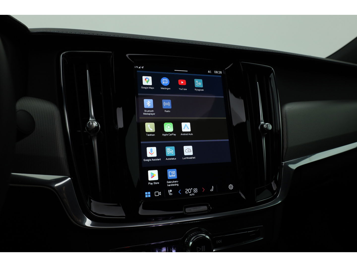 Volvo S90 T8 Recharge Plus Dark | Luchtvering | Schuifdak | Harman Kardon | 360cam | Memory seats | Pilot Assist