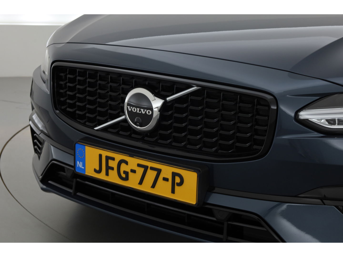 Volvo S90 T8 Recharge Plus Dark | Luchtvering | Schuifdak | Harman Kardon | 360cam | Memory seats | Pilot Assist