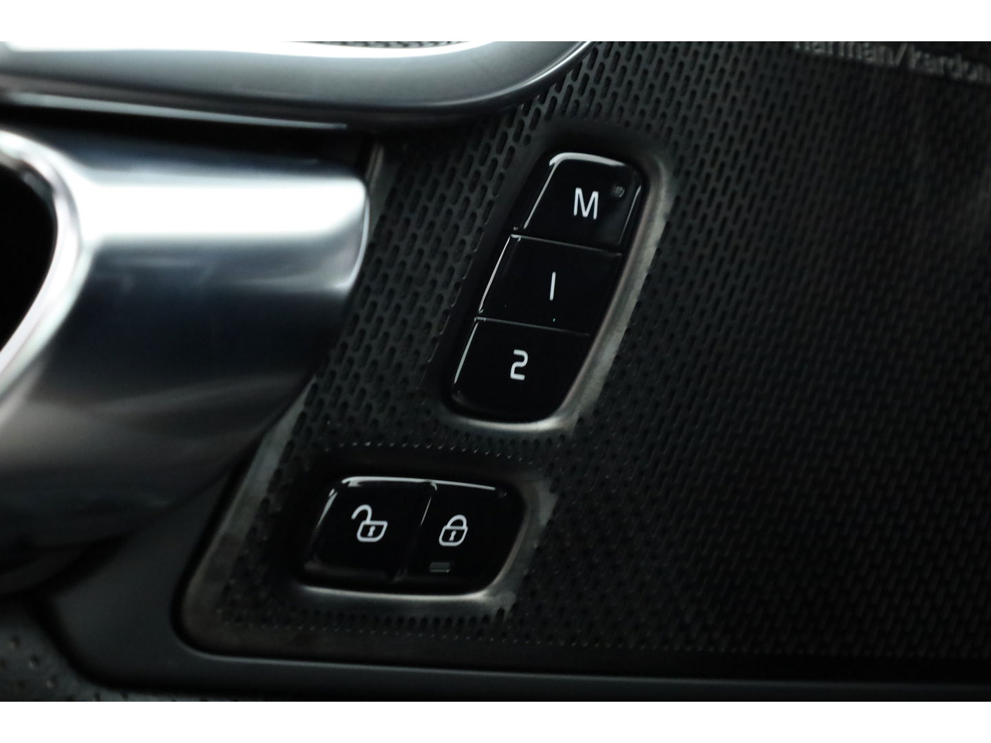 Volvo S90 T8 Recharge Plus Dark | Luchtvering | Schuifdak | Harman Kardon | 360cam | Memory seats | Pilot Assist