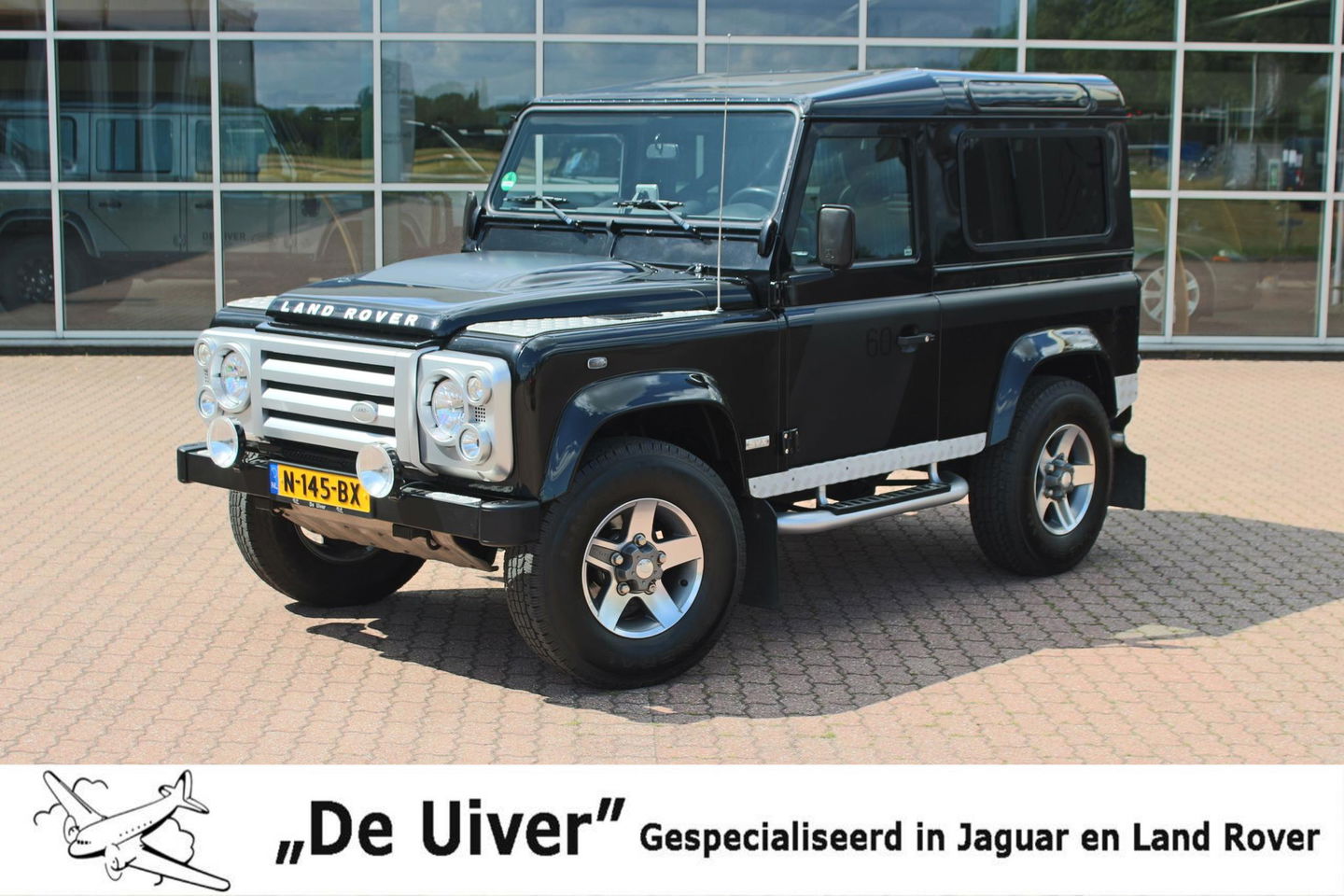 Land Rover Defender 2.4 TD 90 SW SVX 60th Anniversary „De Uiver” Special incl. Full Opties