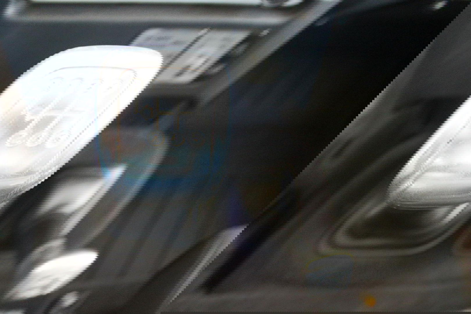 Land Rover Defender 2.4 TD 90 SW SVX 60th Anniversary „De Uiver” Special incl. Full Opties