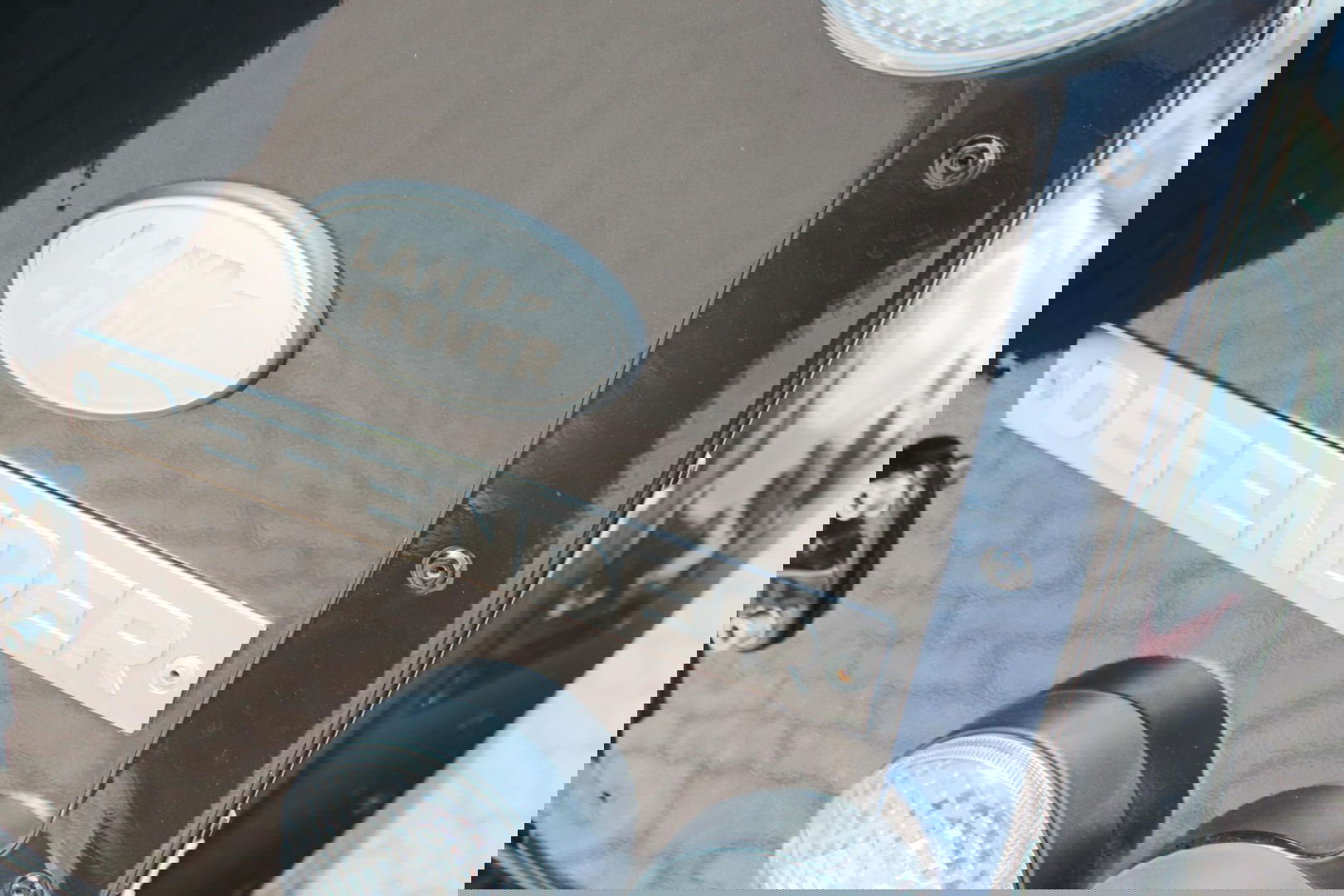 Land Rover Defender 2.4 TD 90 SW SVX 60th Anniversary „De Uiver” Special incl. Full Opties