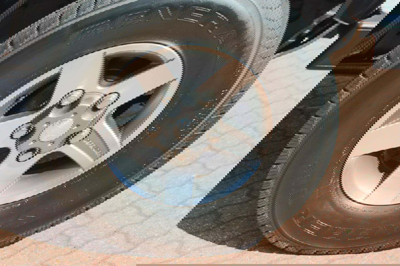 Land Rover Defender 2.4 TD 90 SW SVX 60th Anniversary „De Uiver” Special incl. Full Opties