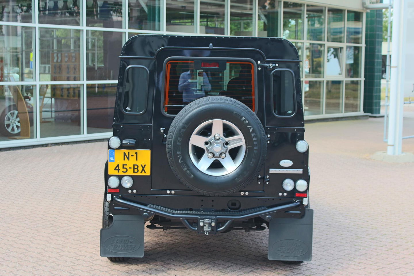 Land Rover Defender 2.4 TD 90 SW SVX 60th Anniversary „De Uiver” Special incl. Full Opties