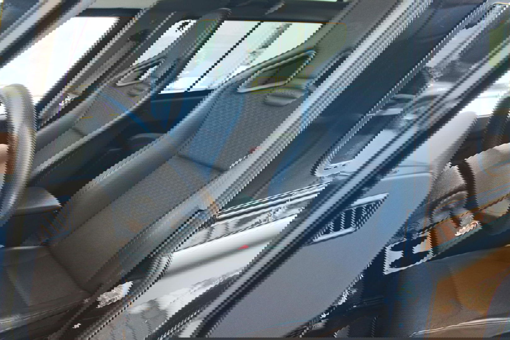 Land Rover Defender 2.4 TD 90 SW SVX 60th Anniversary „De Uiver” Special incl. Full Opties