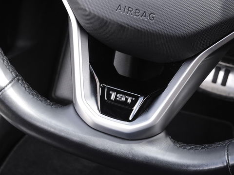 Volkswagen ID.3 1ST PLUS 58kWh/ CAMERA/ KEYLESS/ MATRIX LED