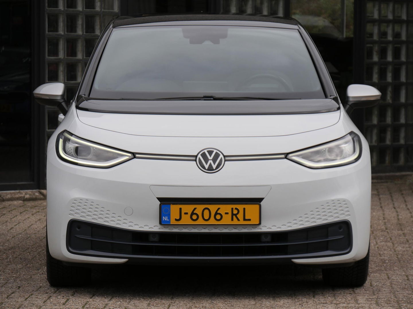 Volkswagen ID.3 1ST PLUS 58kWh/ CAMERA/ KEYLESS/ MATRIX LED
