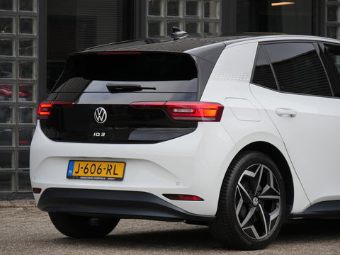 Volkswagen ID.3 1ST PLUS 58kWh/ CAMERA/ KEYLESS/ MATRIX LED