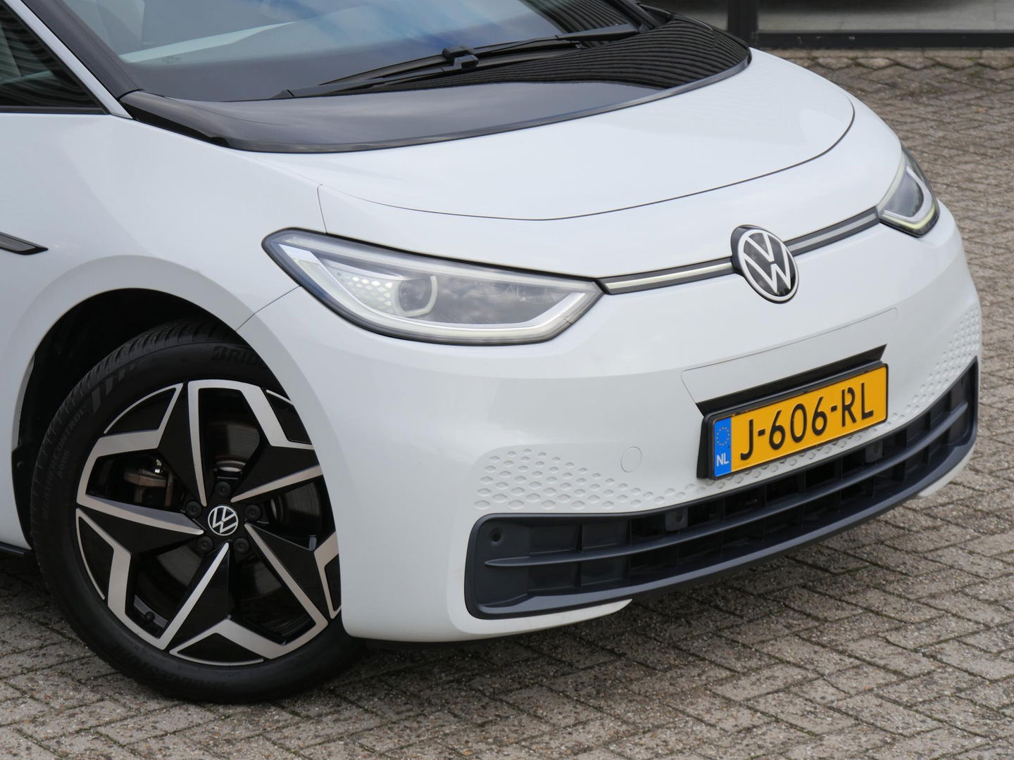 Volkswagen ID.3 1ST PLUS 58kWh/ CAMERA/ KEYLESS/ MATRIX LED