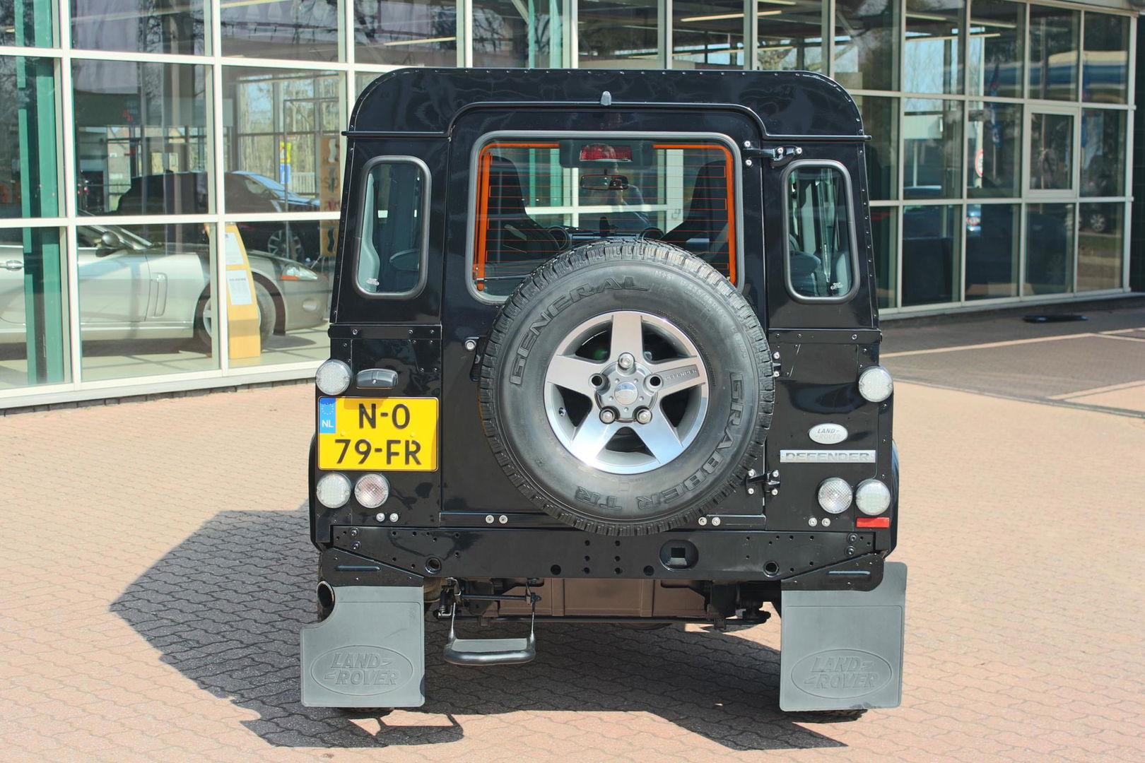 Land Rover Defender 2.4 TD 90 SW SVX 60th Anniversary „De Uiver” Special incl. Full Opties