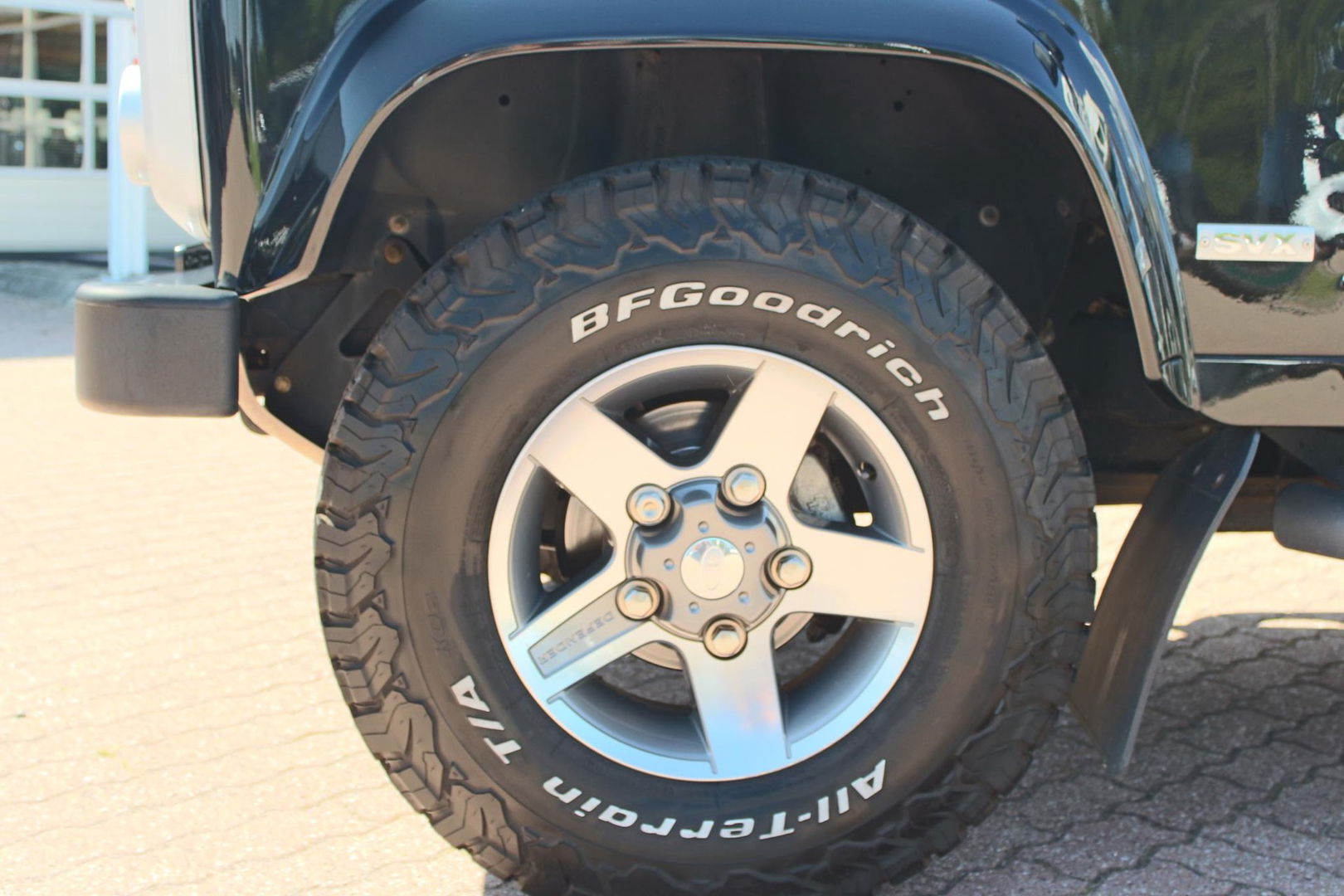 Land Rover Defender 2.4 TD 90 SW SVX 60th Anniversary „De Uiver” Special incl. Full Opties