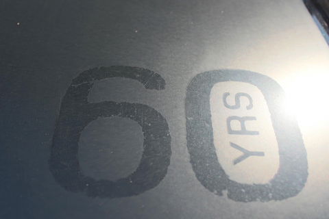 Land Rover Defender 2.4 TD 90 SW SVX 60th Anniversary „De Uiver” Special incl. Full Opties