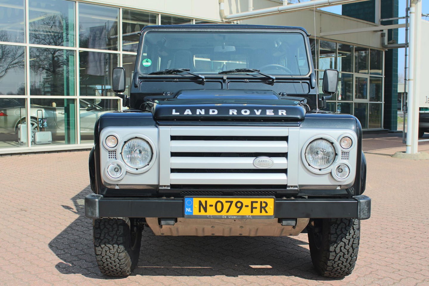 Land Rover Defender 2.4 TD 90 SW SVX 60th Anniversary „De Uiver” Special incl. Full Opties