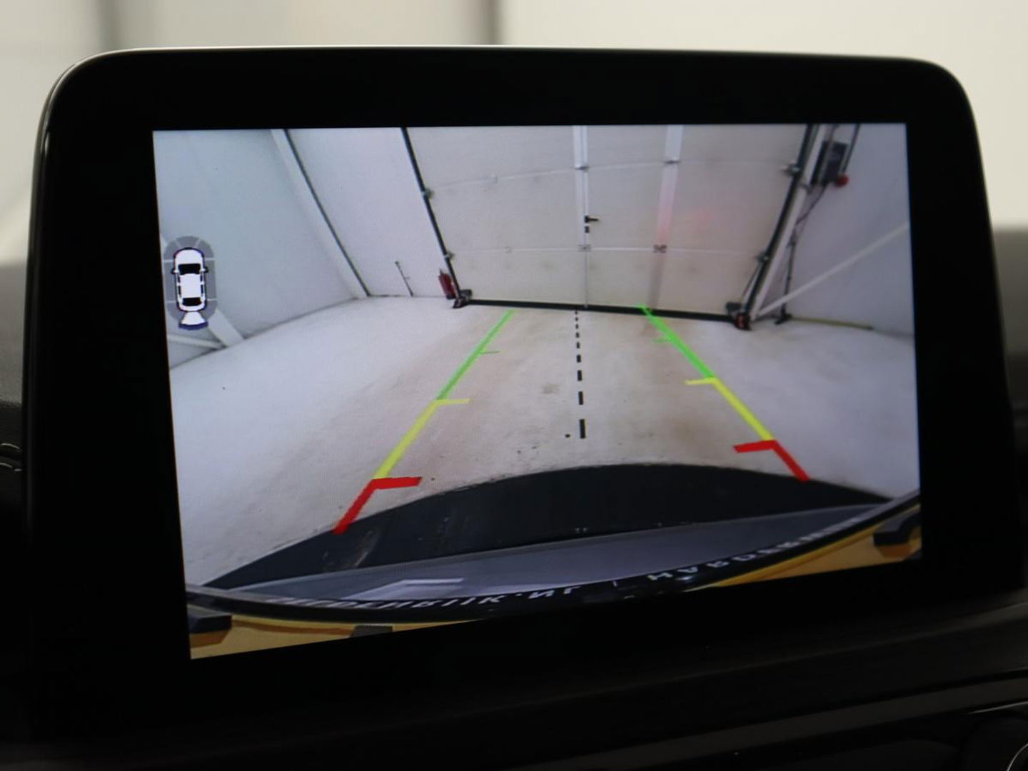 Ford Kuga 2.5 PHEV Vignale | Head-Up | Trekhaak | Adaptive cruise | Leder | 360 Camera | Stoelverwarming | Digital Cockpit | Carplay | Dodehoek detectie | Navigatie | Keyless | Achterbankverwarming | Plug In