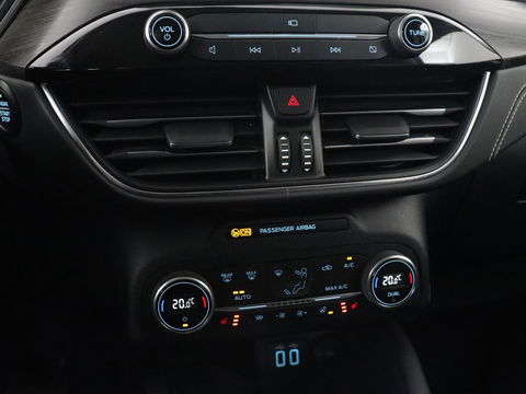 Ford Kuga 2.5 PHEV Vignale | Head-Up | Trekhaak | Adaptive cruise | Leder | 360 Camera | Stoelverwarming | Digital Cockpit | Carplay | Dodehoek detectie | Navigatie | Keyless | Achterbankverwarming | Plug In