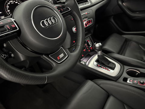 Audi Q3 2.0 TFSI Quattro 221PK S-line | Camera | Cruise | Leder | Navi | Stoelverw. | Keyless | NAP