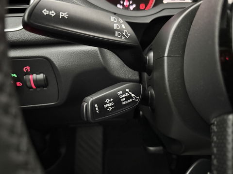 Audi Q3 2.0 TFSI Quattro 221PK S-line | Camera | Cruise | Leder | Navi | Stoelverw. | Keyless | NAP