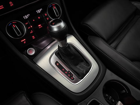 Audi Q3 2.0 TFSI Quattro 221PK S-line | Camera | Cruise | Leder | Navi | Stoelverw. | Keyless | NAP