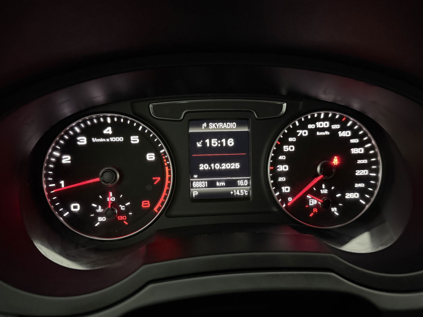 Audi Q3 2.0 TFSI Quattro 221PK S-line | Camera | Cruise | Leder | Navi | Stoelverw. | Keyless | NAP