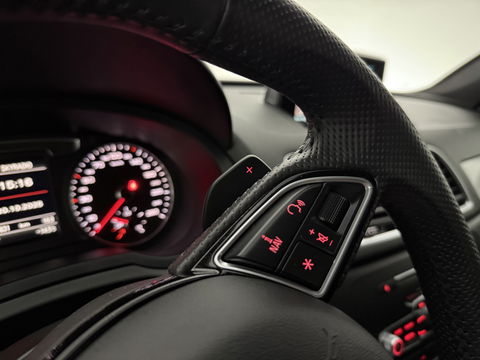 Audi Q3 2.0 TFSI Quattro 221PK S-line | Camera | Cruise | Leder | Navi | Stoelverw. | Keyless | NAP