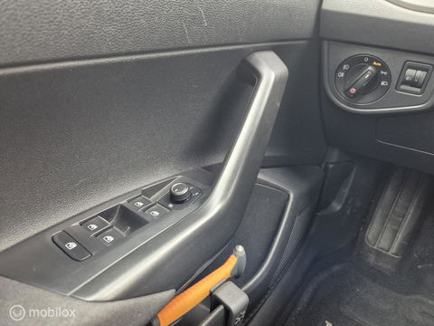Volkswagen Polo 1.0 TSI Comfortline, Navi, Carplay, DAB, ACC