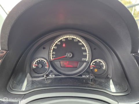 Volkswagen up! 1.0 Move Up! 5 Deurs, Navi, Airco, NAP!