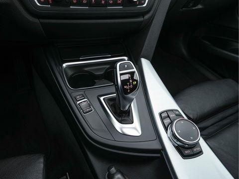 BMW 3-serie Gran Turismo 320i M-Sportpack High Executive Aut. *PANO | XENON | LUXURY-LEATHER | HEATED-SPORTSEATS | SHIFT-PADDLES | PRIVACY-GLASS | NAVI-FULLMAP | ECC | PDC | CRUISE | 19''ALU*