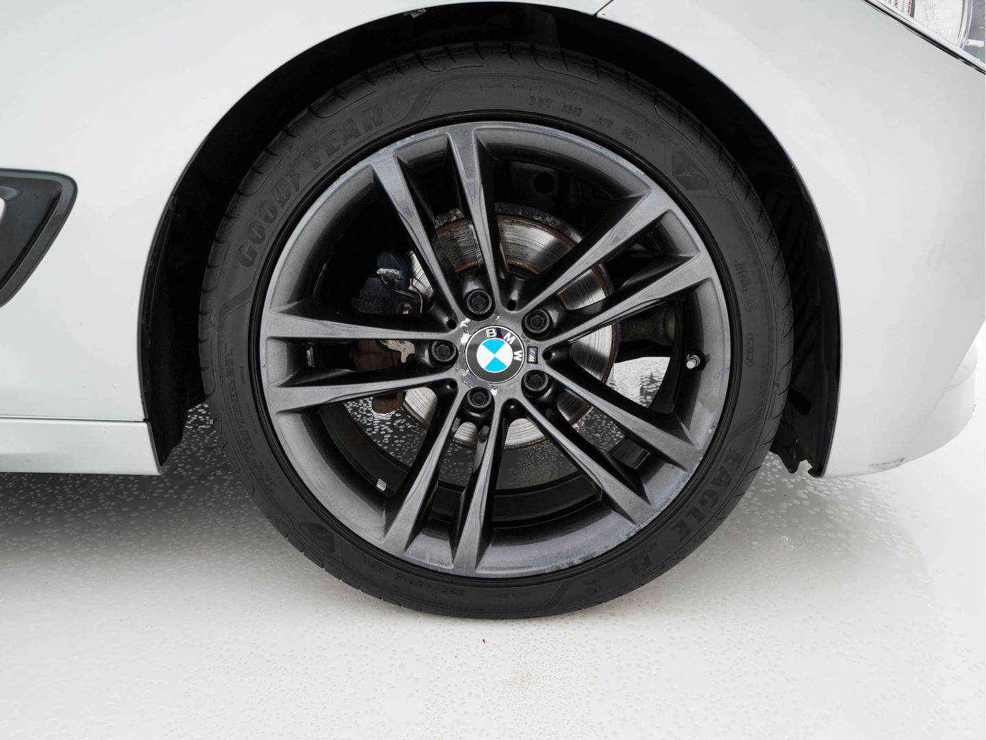 BMW 3-serie Gran Turismo 320i M-Sportpack High Executive Aut. *PANO | XENON | LUXURY-LEATHER | HEATED-SPORTSEATS | SHIFT-PADDLES | PRIVACY-GLASS | NAVI-FULLMAP | ECC | PDC | CRUISE | 19''ALU*