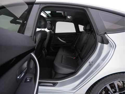 BMW 3-serie Gran Turismo 320i M-Sportpack High Executive Aut. *PANO | XENON | LUXURY-LEATHER | HEATED-SPORTSEATS | SHIFT-PADDLES | PRIVACY-GLASS | NAVI-FULLMAP | ECC | PDC | CRUISE | 19''ALU*