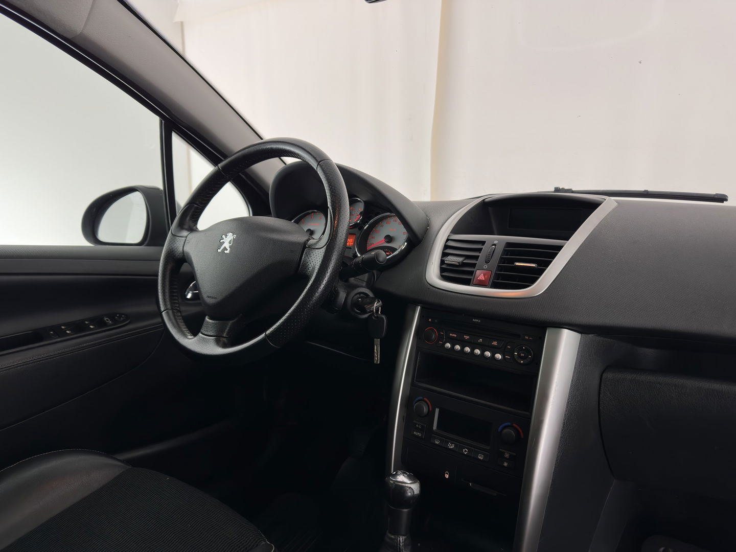 Peugeot 207 SW Outdoor 1.6 VTi XS *ROLAND GARROS* *PANO | LEATHER-FABRIC | SPORT-SEATS | ECC | CRUISE | 16''ALU*
