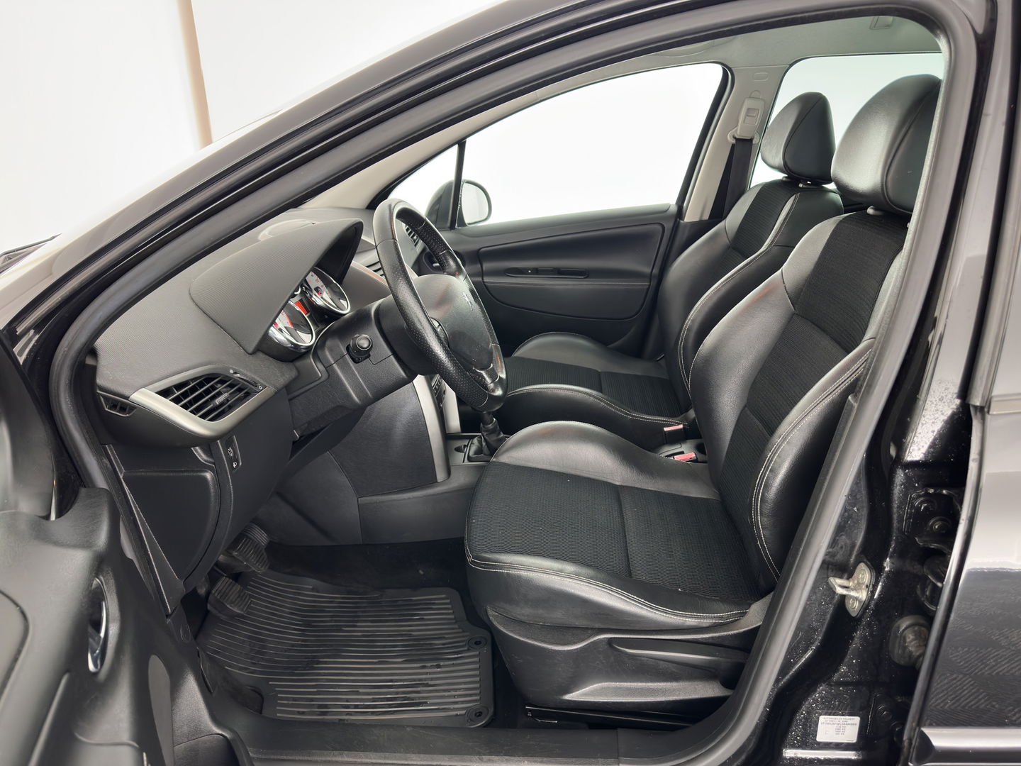 Peugeot 207 SW Outdoor 1.6 VTi XS *ROLAND GARROS* *PANO | LEATHER-FABRIC | SPORT-SEATS | ECC | CRUISE | 16''ALU*