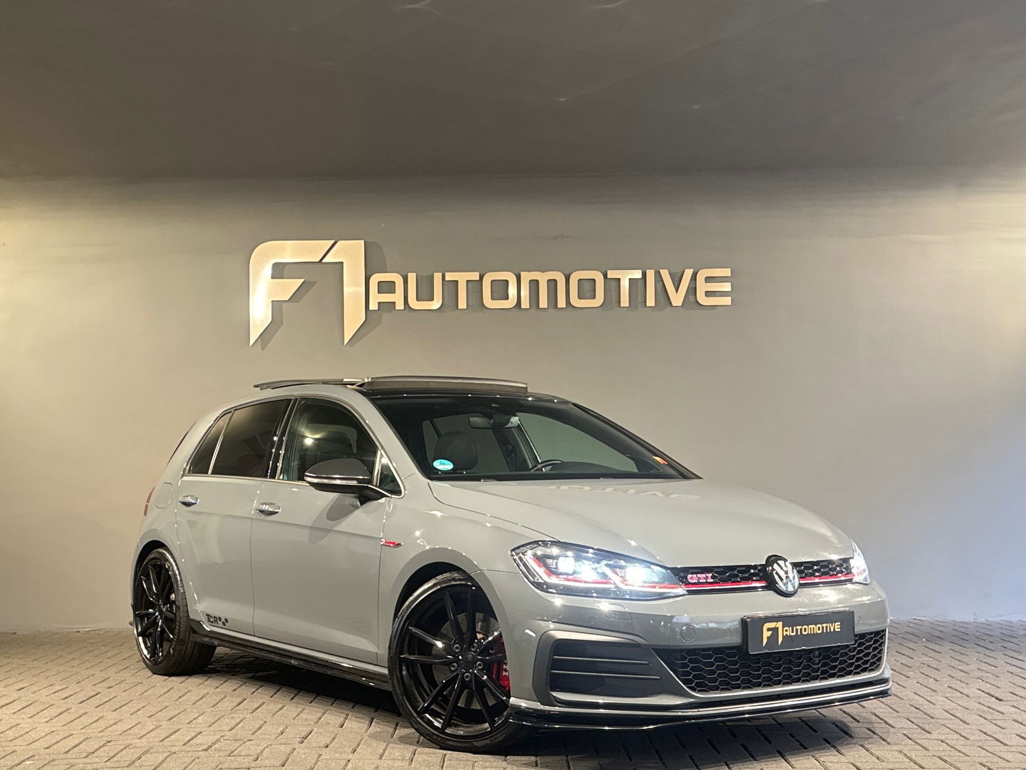 Volkswagen Golf 2.0 TSI GTI TCR Pano|Keyless|Dynaudio|Camera