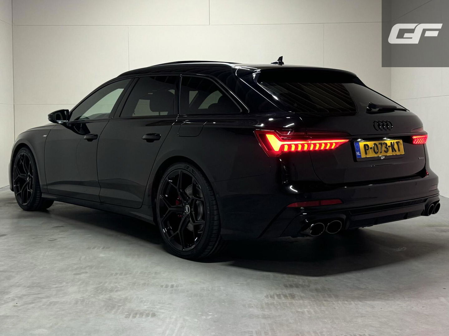 Audi A6 Avant 55 TFSI e Quattro Competition S-Line Black Edition
