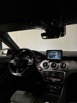 Mercedes-Benz GLA 180 AMG Navi Camera Cruise Climate PDC